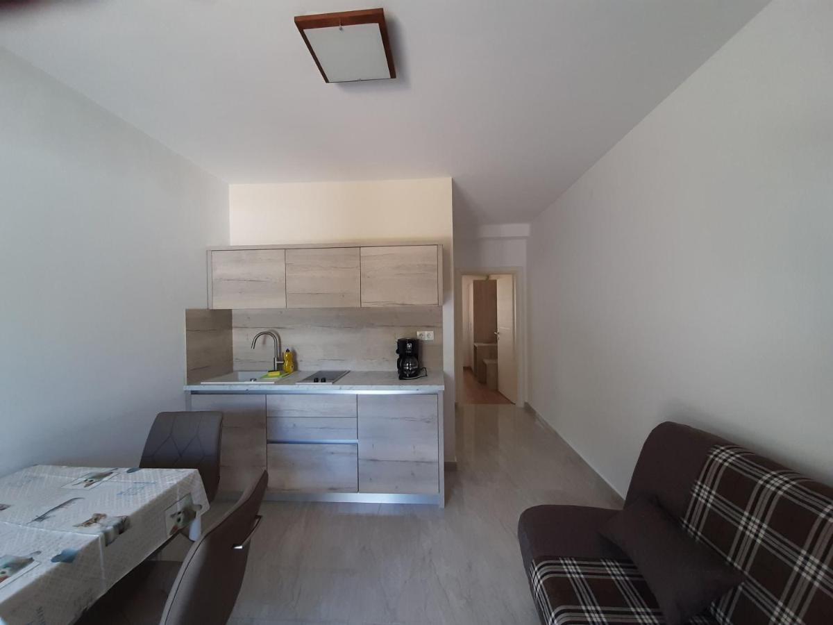 Apartments Edo Новалья Экстерьер фото