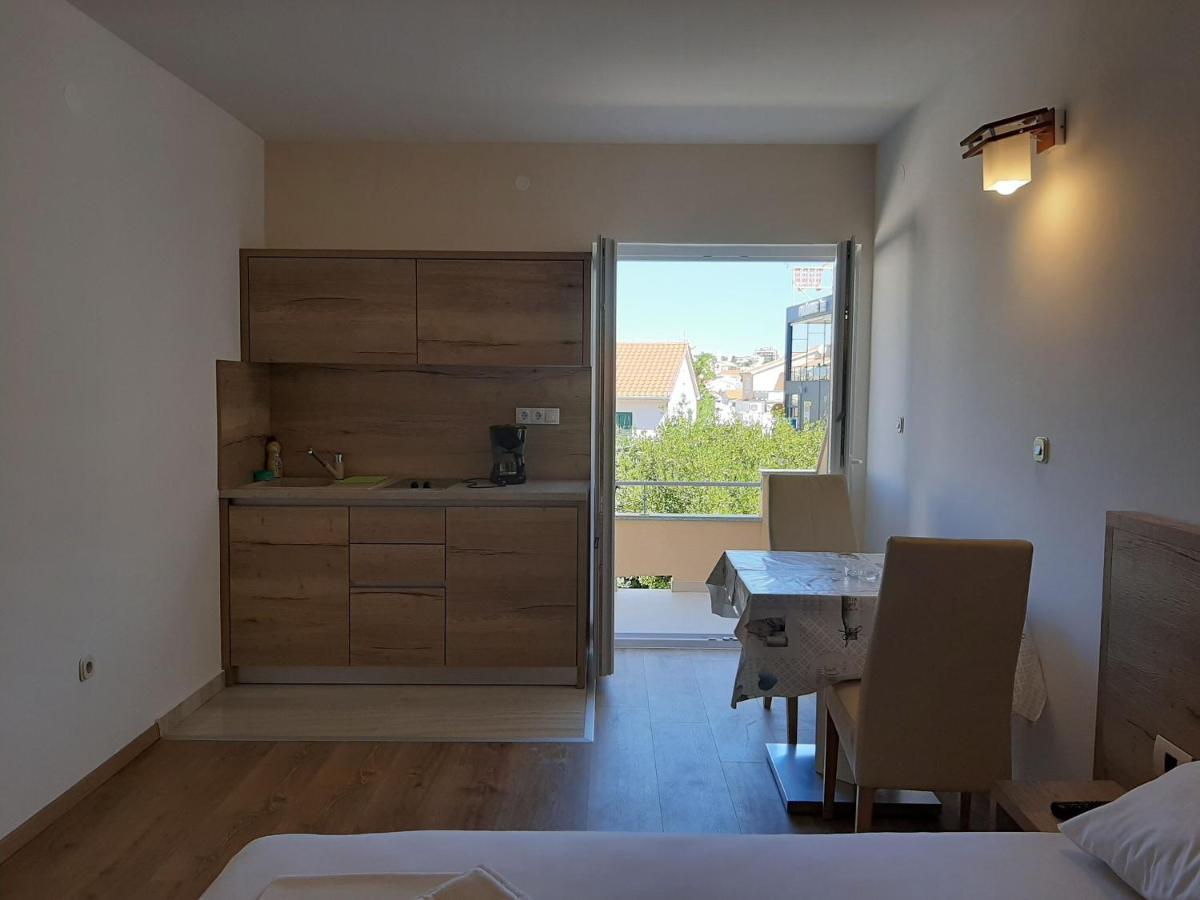 Apartments Edo Новалья Экстерьер фото