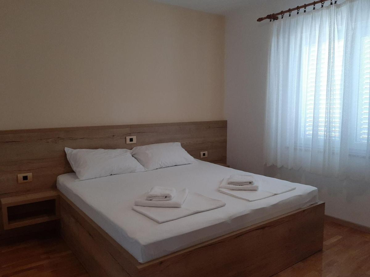 Apartments Edo Новалья Экстерьер фото